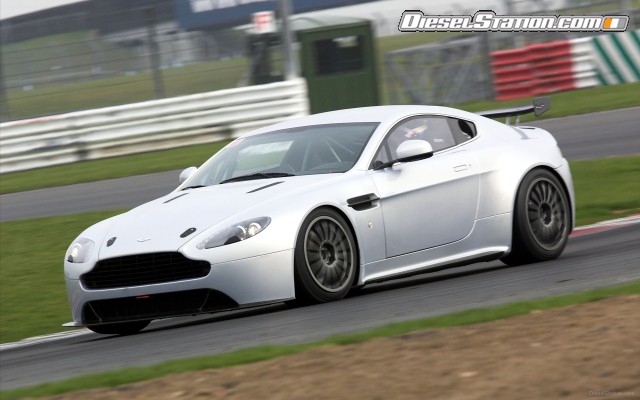 Aston Martin Vantage GT4 2012 Widescreen Picture #2 Aston Martin Vantage GT4 2012 Widescreen Picture #2